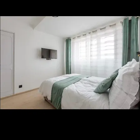 Apparemment Neuf Entree Independante Guest house *